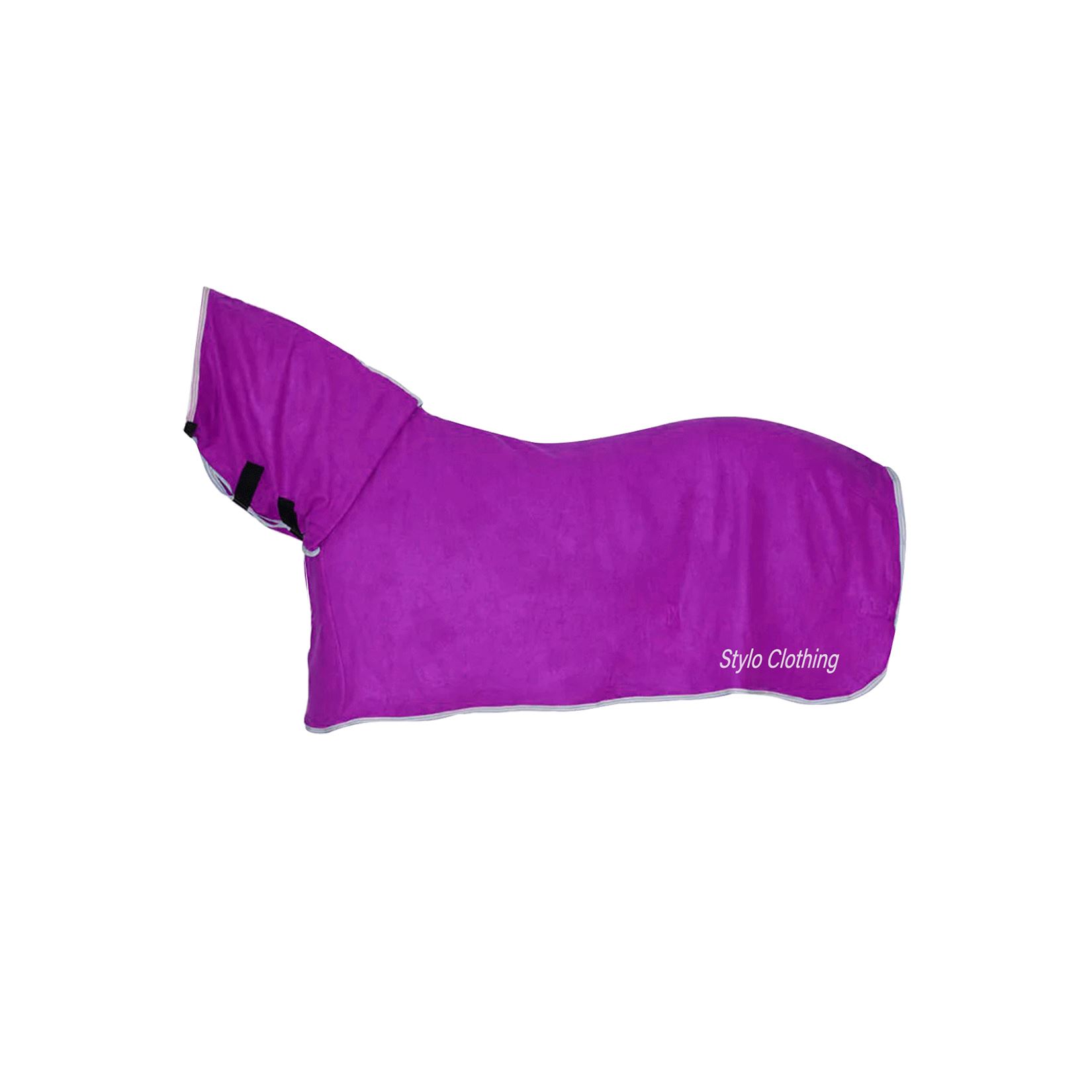 Wholesale full neck fleece horse rugs by Stylo Clothing, providing waterproof protection and warmth for all-season horse use.