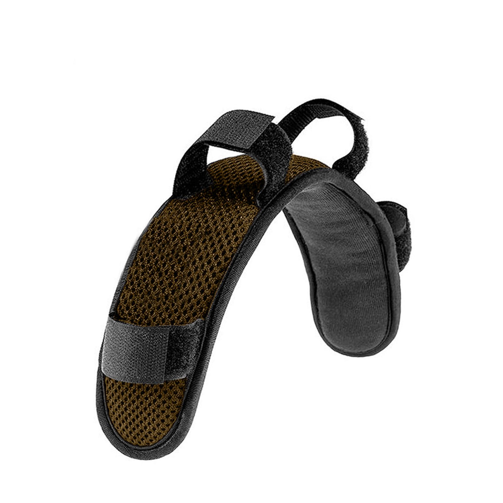 Stylo Clothing's wholesale horse poll cover with ventilated mesh for pressure relief and secure fit.
